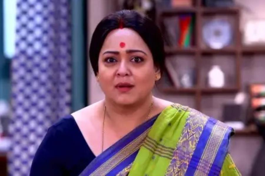 1671115317_aparajita